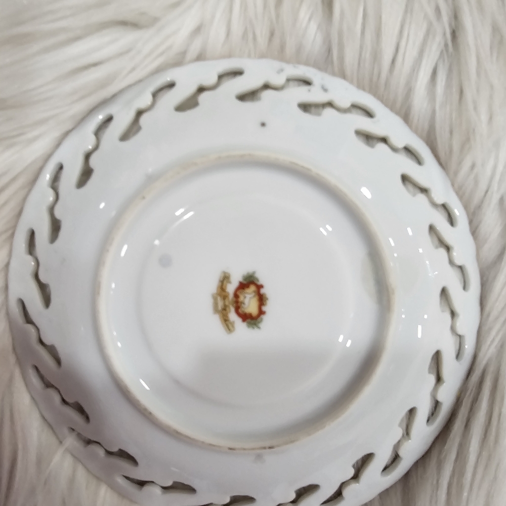 Royal Sealy China vintage antique  teacup and saucer - Picture 6 of 11